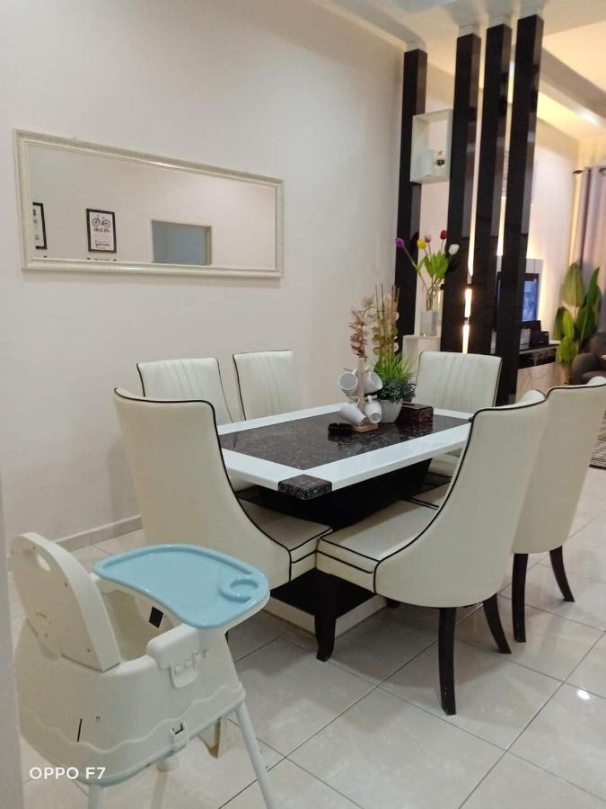 Melissa Homestay Merlimau Buitenkant foto